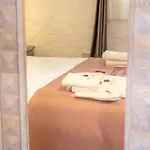 La Grenadine Hotel *