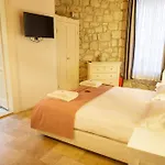 La Grenadine Hotel