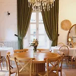 La Grenadine Hotel *