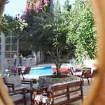 La Grenadine Alacati