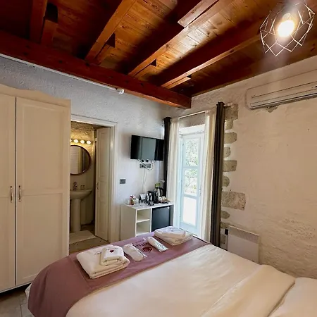 La Grenadine Hotel *